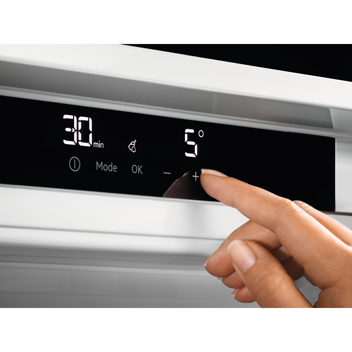 AEG - Réfrigérateur-congélateur encastrable - SCE81816TS