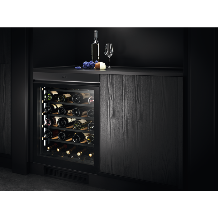 AEG - Cave à vin - AWUS040B8B