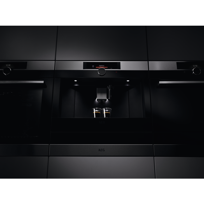 AEG - Machine à café encastrable - KKK994500M