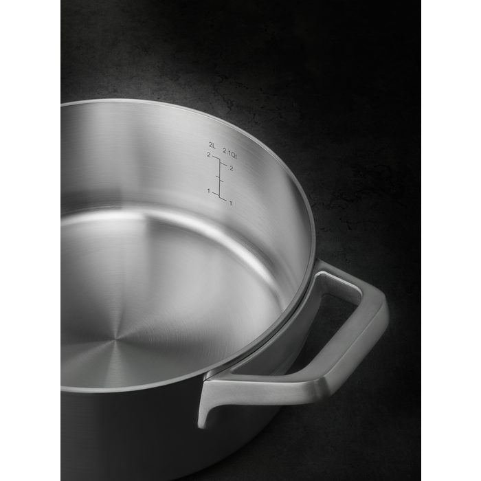 AEG - Cocotte inox avec couvercle - A9ALSA11