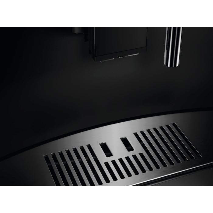 AEG - Machine à café encastrable - NKC8N7B