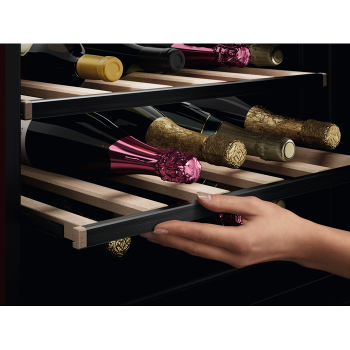 AEG - Cave à vin - NKW8P21KAT
