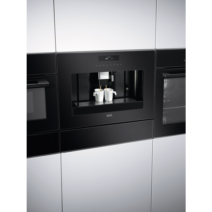 AEG - Machine à café encastrable - KKE884500B