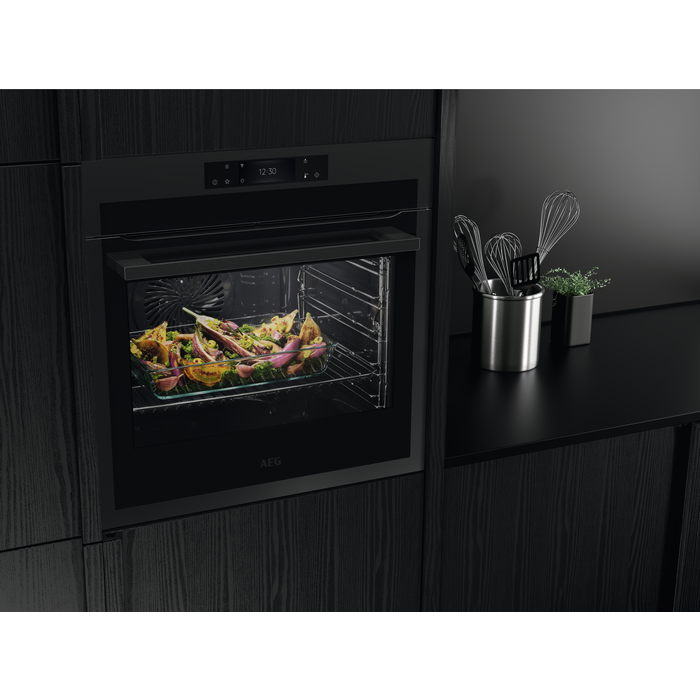 AEG - Fours pyrolyse - BPE748380T